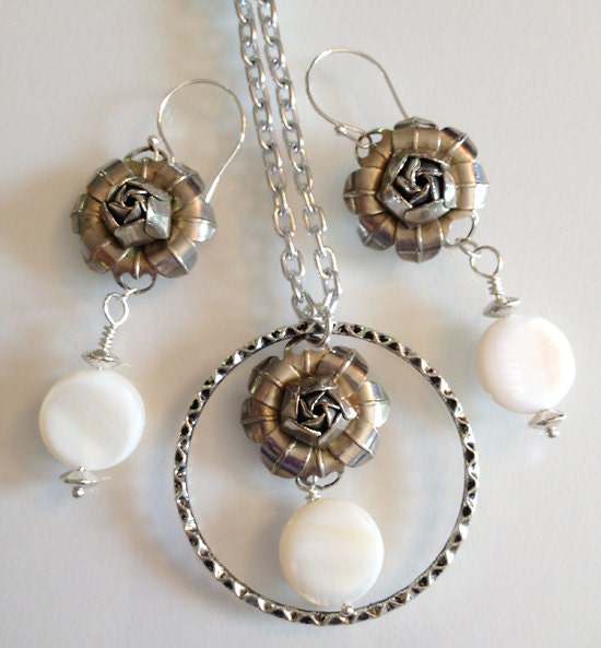 Mother of Pearl Beads Neckace and Earrings with Antique Silver Tone Roses